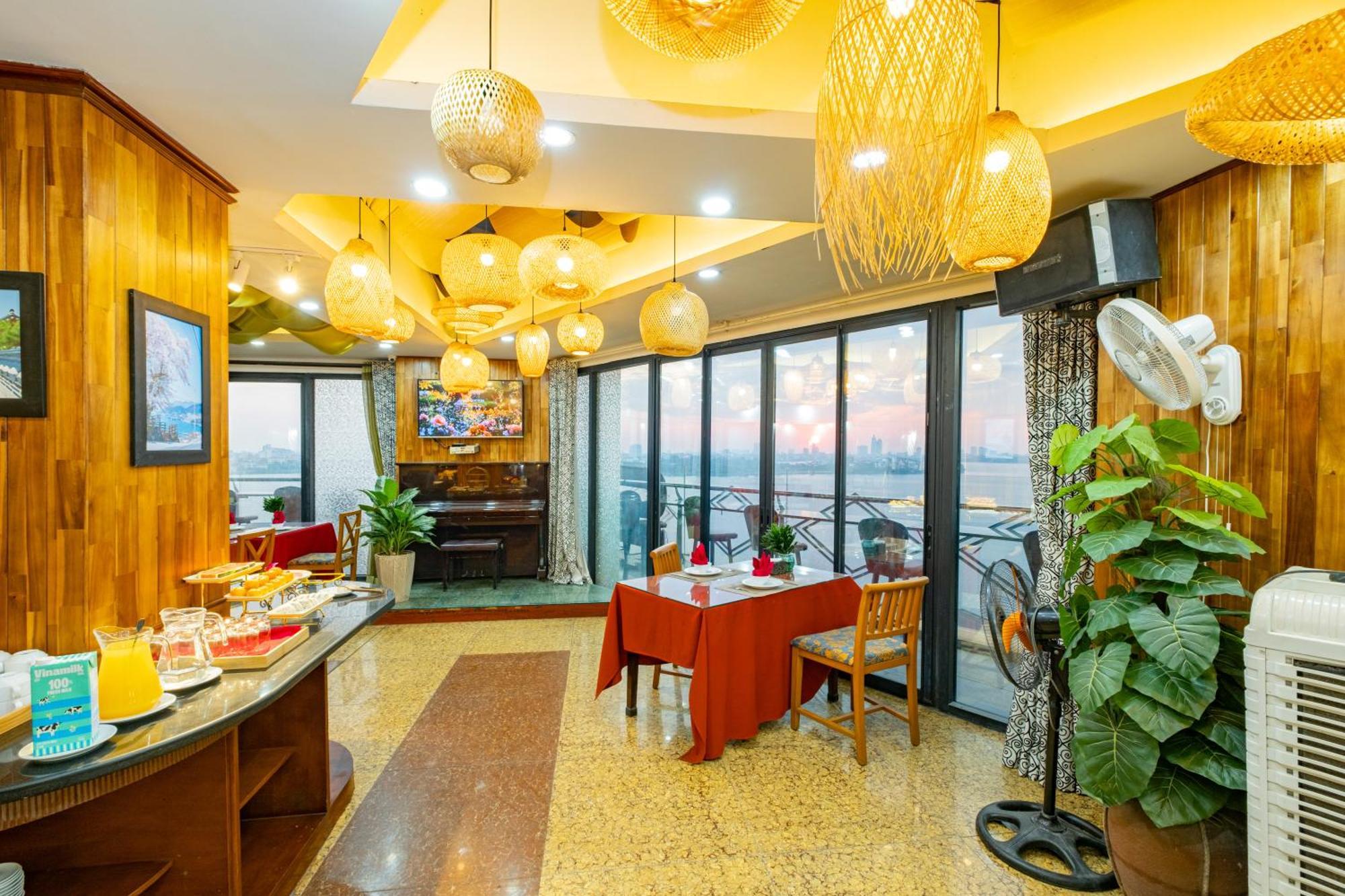 Sunset Westlake Hanoi Hotel Luaran gambar